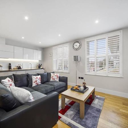 Appartement Flat 3 Bridge House à Staines-upon-Thames Extérieur photo